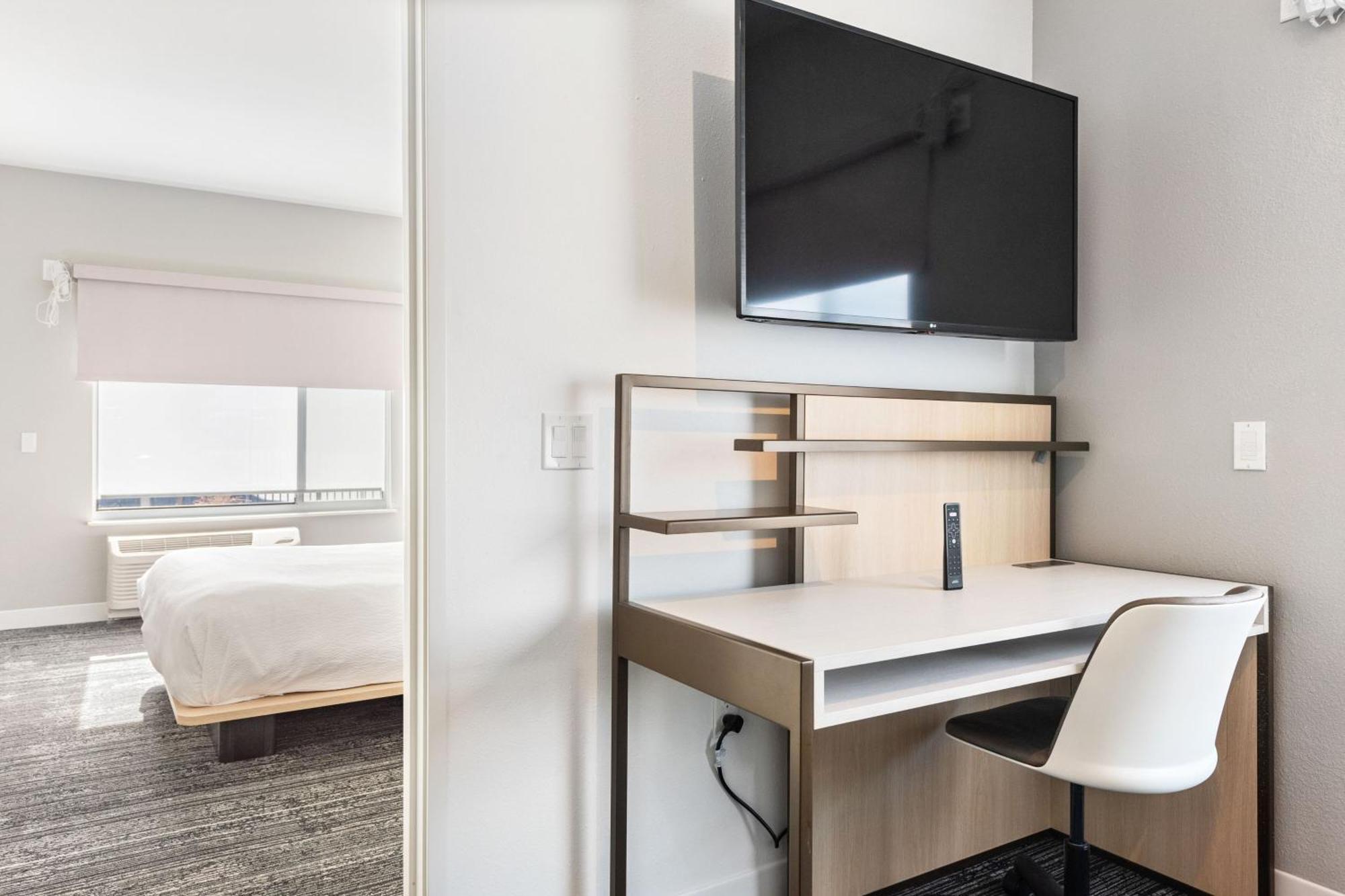 Towneplace Suites By Marriott Pueblo Downtown Bagian luar foto