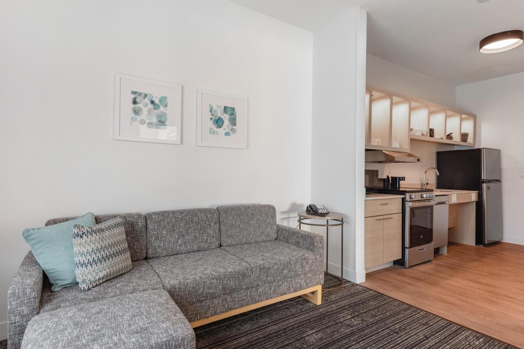 Towneplace Suites By Marriott Pueblo Downtown Bagian luar foto